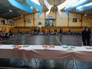 260805-ENTREGA DE LIBROS (17)