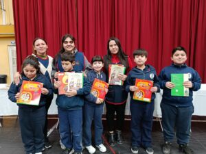 260805-ENTREGA DE LIBROS (7)