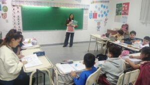 260810-ENTREGA DE LIBROS (1)