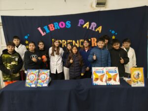 260810-ENTREGA DE LIBROS (11)