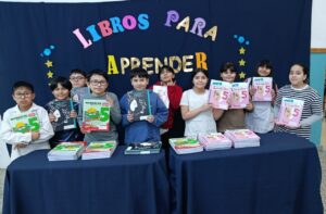 260810-ENTREGA DE LIBROS (13)