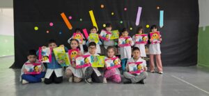 260810-ENTREGA DE LIBROS (18)