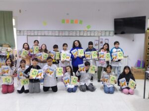 260810-ENTREGA DE LIBROS (8)