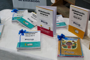 260825-ENTREGA Y PRESENTACIÓN LIBROS LA CUENCA (14)