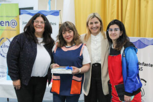 260825-ENTREGA Y PRESENTACIÓN LIBROS LA CUENCA (9)
