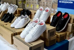 260826-ENREGA DE ZAPATILLAS (2)