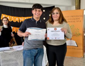 260826-ENTREGA DE CERTIFICADOS CPES 6 C.O (12)
