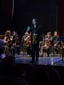 260831-CONCIERTO GALVEZ EN EL CALAFATE (4)