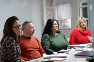 MESA DE TRABAJO INICIAL 05 (37)