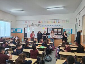 260902-ENTREGA LIBROS IMA (2)