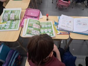 260902-ENTREGA LIBROS IMA (8)