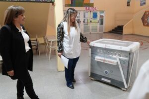 260908-ENTREGA DE ZAPATILLAS EPP 53 (10)