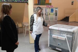 260908-ENTREGA DE ZAPATILLAS EPP 53 (11)