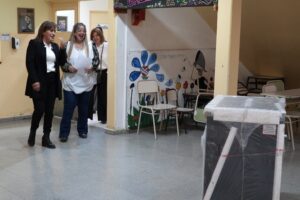 260908-ENTREGA DE ZAPATILLAS EPP 53 (8)