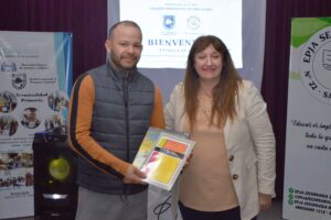 260910-ENTREGA LIBROS EPJAS RGL (8)