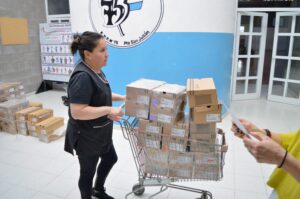 260917-ENTREGA DE ZAPATILLAS (7)