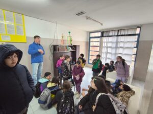 260919-VISITA A ESCUELA AGRO (1)