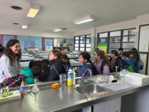 260919-VISITA A ESCUELA AGRO (3)