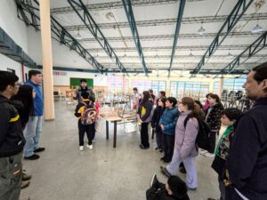 260919-VISITA A LA ESCUELA AGRO GOB. GREG (1)