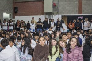 261003-EXPO EDUCATIVA EPP 75 (12)