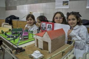 261003-EXPO EDUCATIVA EPP 75 (8)