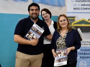 261021-ENTREGA DE GUÍA EL CALAFATE Y C (7)