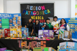 261028-EXPO COLEGIO SANTA BÁRBARA (6)