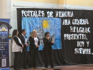 262210-POSTALES DE LA MEMORIA (8)