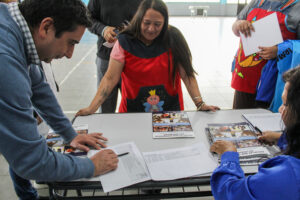 263010-ENTREGA GUÍAS RÍO TURBIO (10)